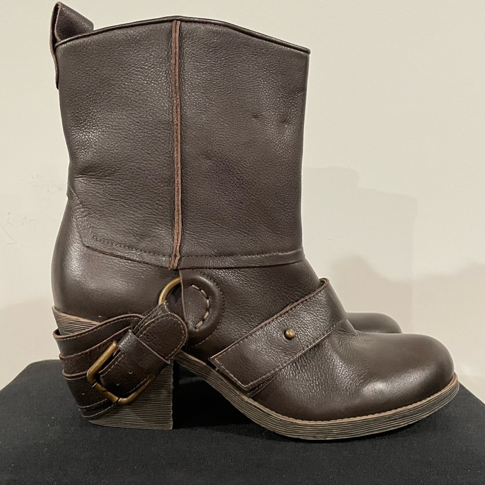 Chocolat Blu Booties Size 37 Never Worn Model